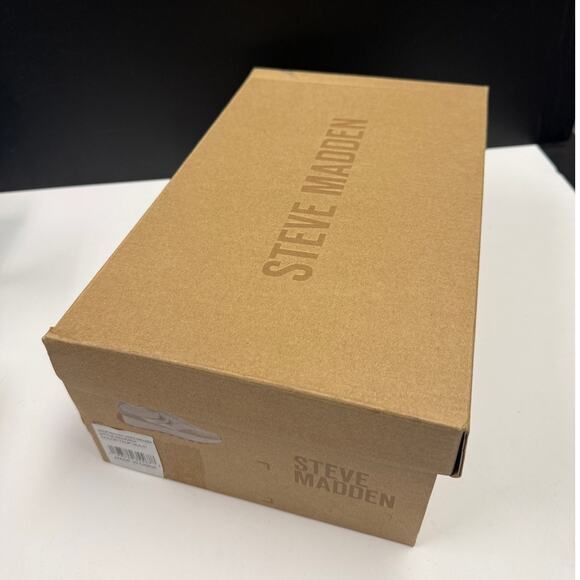 Steve Madden Women’s Kendrix Lace-Up Sneakers Taupe Size 10M - Picture 12 of 15